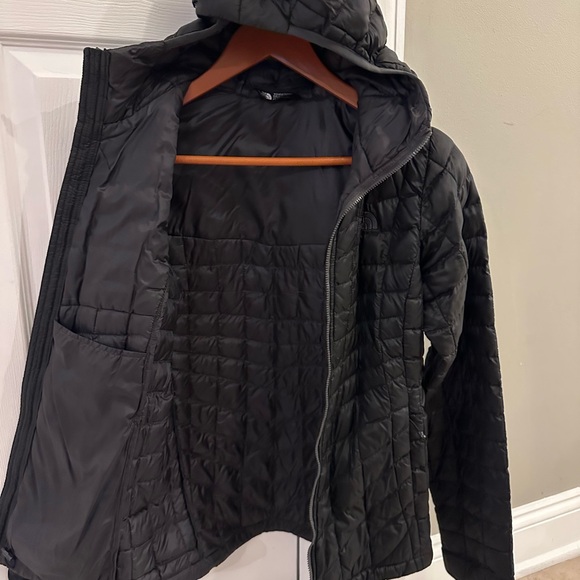 THE NORTH FACE Women's Thermoball Eco Hoodie Women’s XS Black - Picture 4 of 11